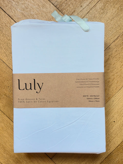 Fitted sheet with pillowcases